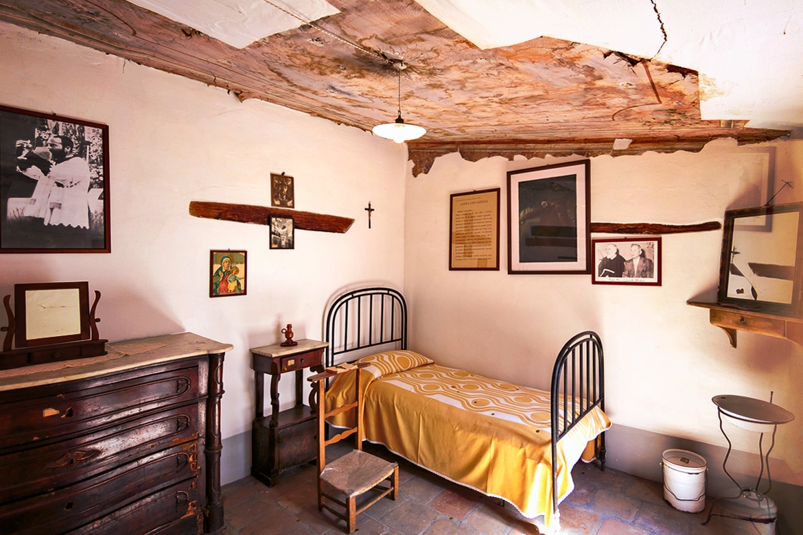 Padre Pio of Pietrelcina: The house on Santa Maria degli Angeli street